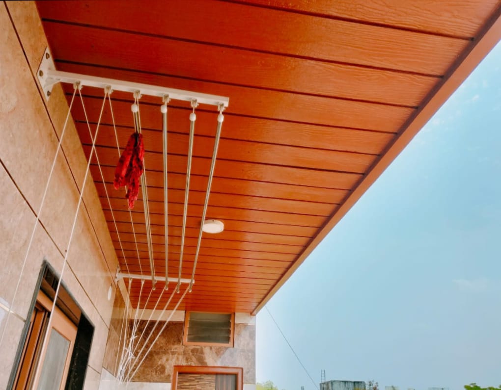 Deluxe Cloth Hanger